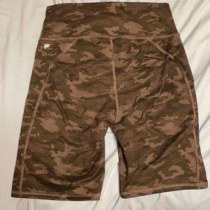 Fabletics High-Waisted Printed Heathered Short